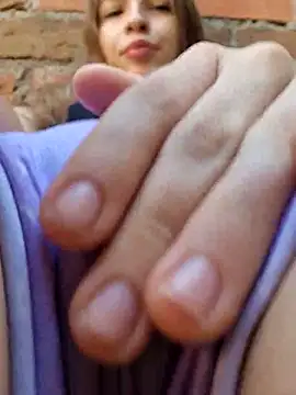 Snapshot of bambiluly chatting on 11-07-25, 01:00 bambiluly online show from 11-07-25, 01:00