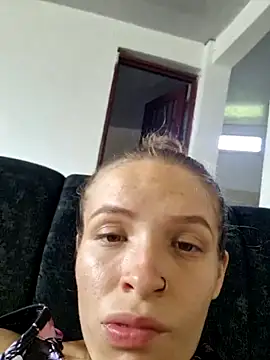 Snapshot of bambiluly chatting on 11-25-25, 07:36 bambiluly online show from 11-25-25, 07:36