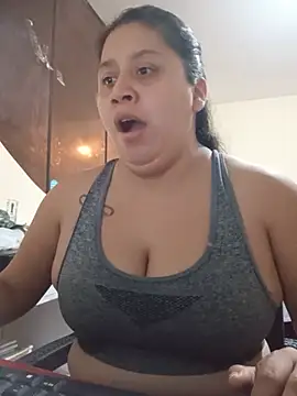 Snapshot of laurita_goloza39 chatting on 07-24-26, 08:45 laurita goloza39 online show from 07-24-26, 08:45