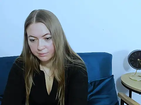 LeaNaughty online show from 10-27-25, 04:44