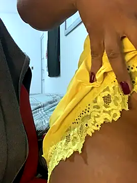 NatashaAzura online show from 10-16-25, 11:06