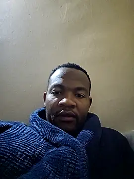 Snapshot of sgid8192 chatting on 10-17-25, 11:07 sgid8192 online show from 10-17-25, 11:07