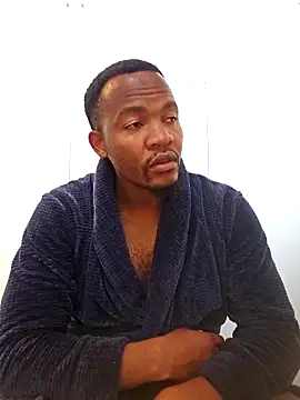 Snapshot of sgid8192 chatting on 11-21-25, 03:44 sgid8192 online show from 11-21-25, 03:44