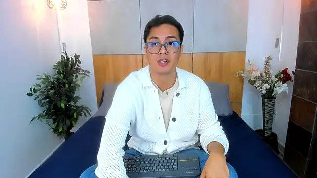 JohnBelRose online show from 11-28-25, 10:01