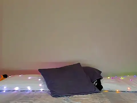 Sexy KimberlyXx online show from 04-16-26, 03:46