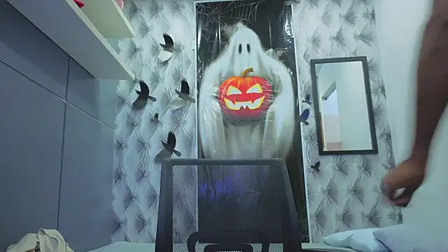 Stevenbrand online show from 10-31-25, 07:59