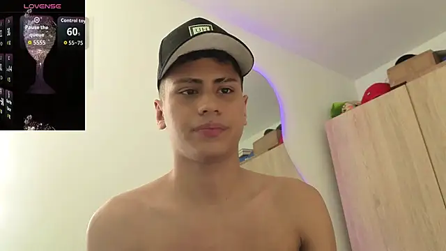 Snapshot of Anto_Jasro chatting on 11-29-25, 08:34 Anto Jasro online show from 11-29-25, 08:34