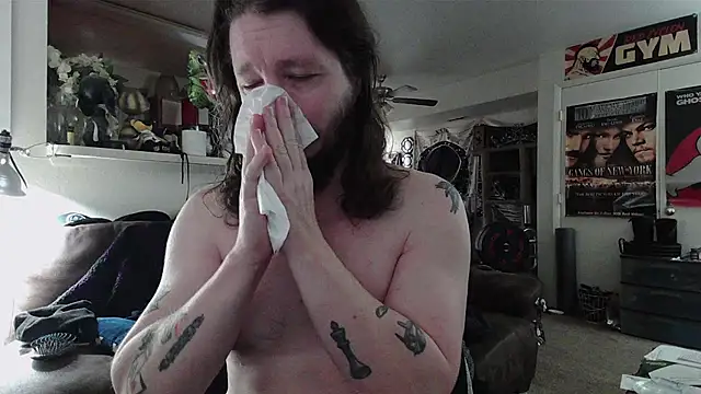 biggerisbetter12 online show from 04-21-26, 07:39