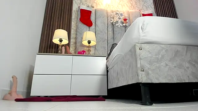 goddessfeetxx online show from 12-02-25, 07:42