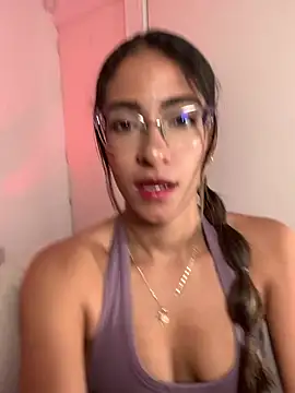 Snapshot of elegant__rouse chatting on 07-14-26, 09:31 elegant rouse online show from 07-14-26, 09:31