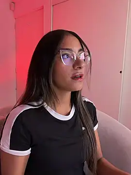 Snapshot of elegant__rouse chatting on 07-16-26, 11:22 elegant rouse online show from 07-16-26, 11:22