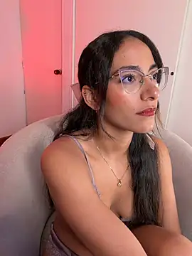 Snapshot of elegant__rouse chatting on 07-18-26, 10:13 elegant rouse online show from 07-18-26, 10:13