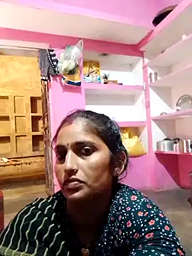 Snapshot of Pooja_shre chatting on 11-04-25, 02:54 Pooja shre online show from 11-04-25, 02:54