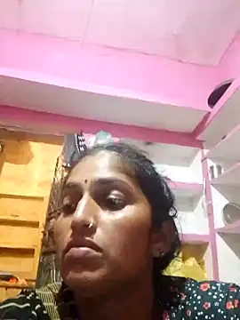 Snapshot of Pooja_shre chatting on 11-04-25, 03:22 Pooja shre online show from 11-04-25, 03:22