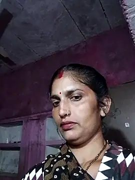 Snapshot of Pooja_shre chatting on 11-08-25, 01:11 Pooja shre online show from 11-08-25, 01:11