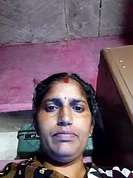 Snapshot of Pooja_shre chatting on 11-09-25, 01:15 Pooja shre online show from 11-09-25, 01:15