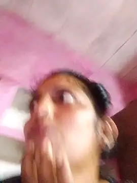 Snapshot of Pooja_shre chatting on 11-10-25, 01:26 Pooja shre online show from 11-10-25, 01:26