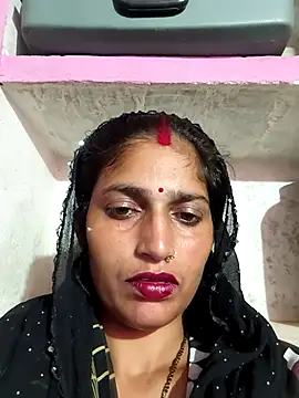 Snapshot of Pooja_shre chatting on 11-28-25, 03:58 Pooja shre online show from 11-28-25, 03:58