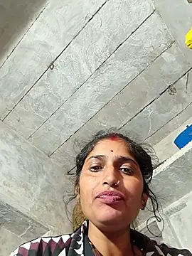 Snapshot of Pooja_shre chatting on 11-30-25, 05:00 Pooja shre online show from 11-30-25, 05:00