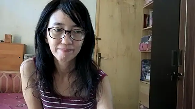 Snapshot of princessD077 chatting on 06-27-26, 04:50 princessD077 online show from 06-27-26, 04:50