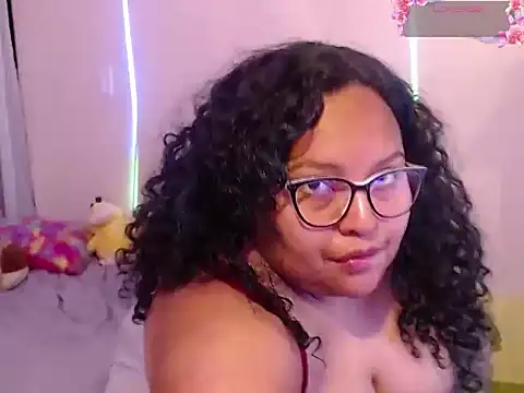 yvonne jlove online show from 11-21-25, 12:54