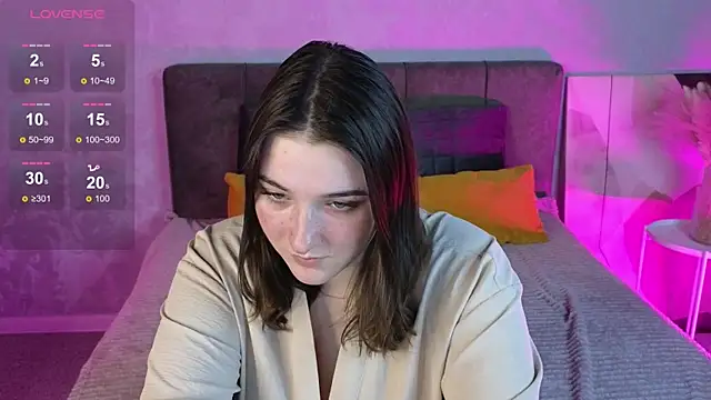 AnnieDodge online show from 10-21-25, 01:50