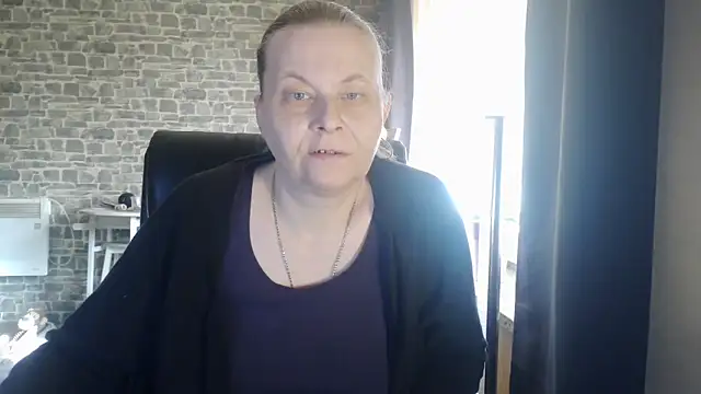 Diamond Bite online show from 10-29-25, 08:38