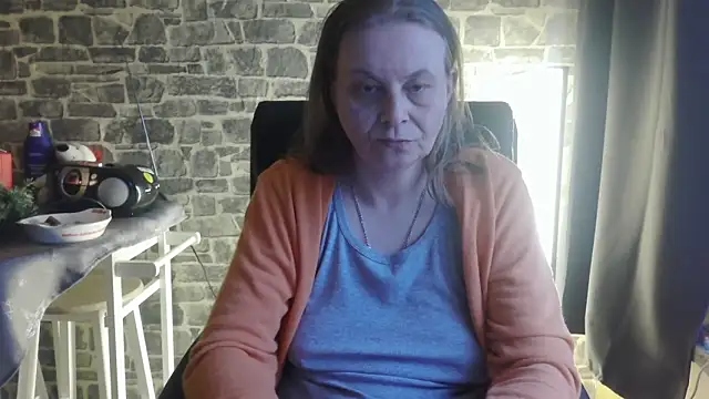 Diamond Bite online show from 11-30-25, 02:21