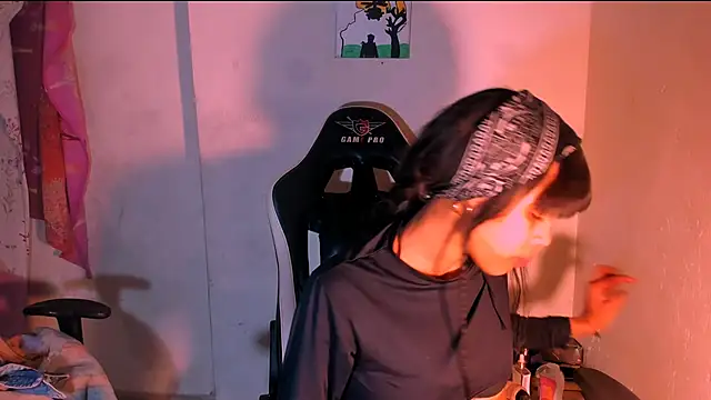 bad girl xxx online show from 04-21-26, 08:09