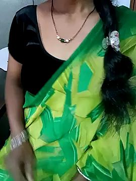 Snapshot of Sravya__ chatting on 10-31-25, 05:30 Sravya online show from 10-31-25, 05:30