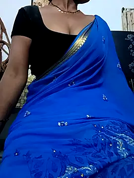 Snapshot of Sravya__ chatting on 11-06-25, 06:58 Sravya online show from 11-06-25, 06:58