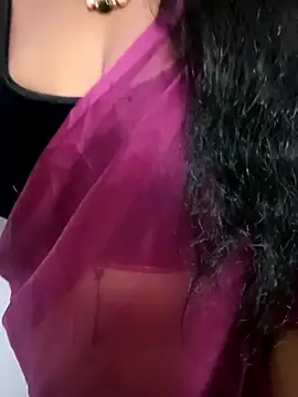 Snapshot of Sravya__ chatting on 11-07-25, 06:02 Sravya online show from 11-07-25, 06:02