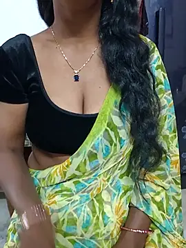 Snapshot of Sravya__ chatting on 11-17-25, 05:24 Sravya online show from 11-17-25, 05:24