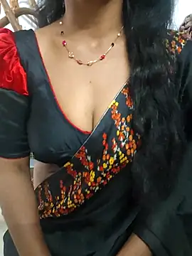 Snapshot of Sravya__ chatting on 12-14-25, 05:46 Sravya online show from 12-14-25, 05:46