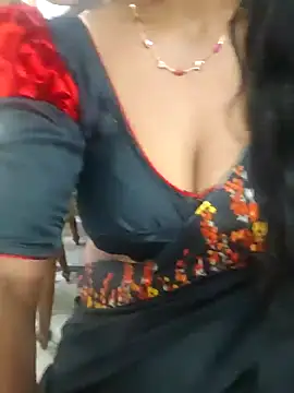 Snapshot of Sravya__ chatting on 12-16-25, 06:18 Sravya online show from 12-16-25, 06:18