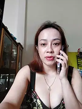 Snapshot of Baby-bigboobs20 chatting on 11-16-25, 03:56 Baby-bigboobs20 online show from 11-16-25, 03:56