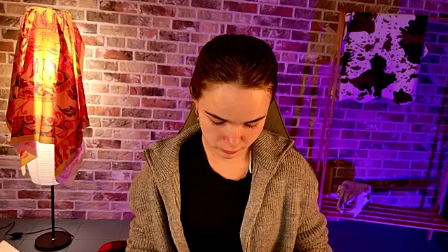 May Bloom online show from 10-19-25, 10:05