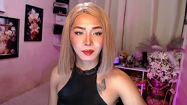 Snapshot of Katesy12 chatting on 12-15-25, 05:12 Katesy12 online show from 12-15-25, 05:12