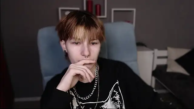 guitarandangell online show from 03-04-26, 01:50