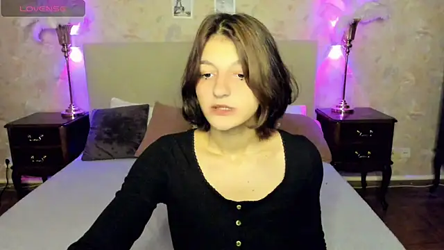 Snapshot of A_Skyy chatting on 11-06-25, 08:43 A Skyy online show from 11-06-25, 08:43