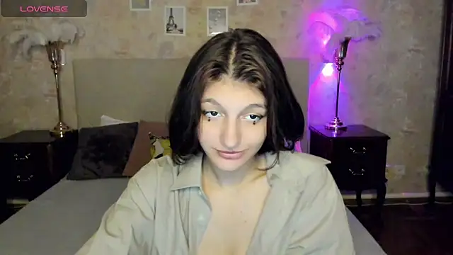 Snapshot of A_Skyy chatting on 11-07-25, 08:31 A Skyy online show from 11-07-25, 08:31