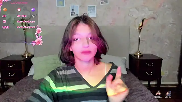 Snapshot of A_Skyy chatting on 11-19-25, 08:31 A Skyy online show from 11-19-25, 08:31