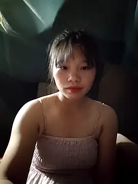 Snapshot of linh-miu99 chatting on 11-11-25, 03:56 linh-miu99 online show from 11-11-25, 03:56