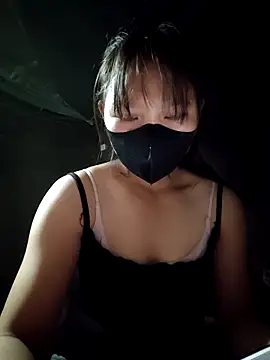 Snapshot of linh-miu99 chatting on 11-13-25, 04:55 linh-miu99 online show from 11-13-25, 04:55