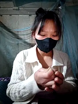 Snapshot of linh-miu99 chatting on 11-24-25, 02:22 linh-miu99 online show from 11-24-25, 02:22