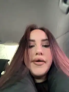 KiraSunshine online show from 01-08-26, 03:31