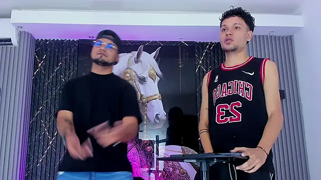 Snapshot of handsome_boys22 chatting on 11-27-25, 02:08 handsome boys22 online show from 11-27-25, 02:08