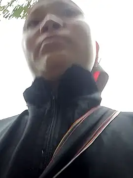 Snapshot of siro-zz chatting on 11-03-25, 08:15 siro-zz online show from 11-03-25, 08:15