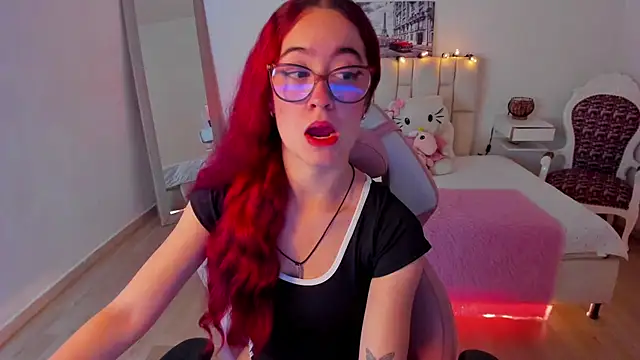 Amaraa couper1 online show from 11-08-25, 03:18