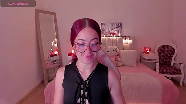 Snapshot of Amaraa_couper1 chatting on 01-07-26, 03:53 Amaraa couper1 online show from 01-07-26, 03:53